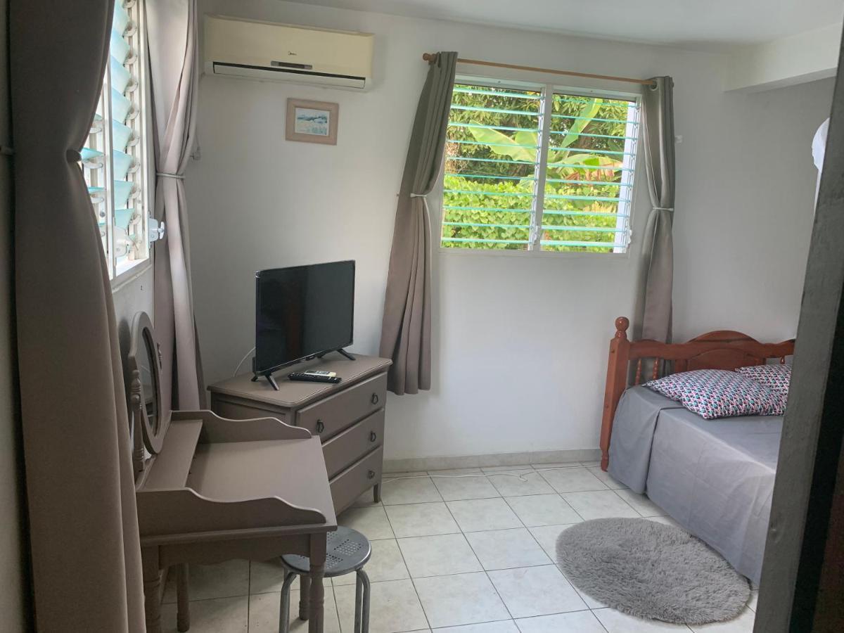 Logement Vacances Gissac Sainte-Anne 外观 照片